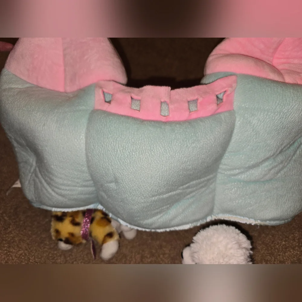 Plush Small Pet Castle Bed with Pink & Light Blue Accents